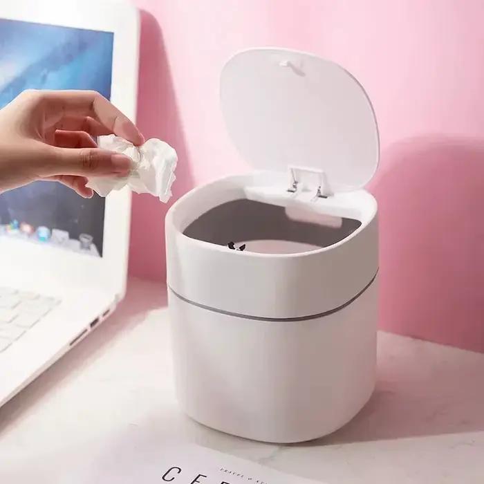 1 PC Mini petite poubelle bureau poubelle Table familiale poubelle en plastique fournitures de burea