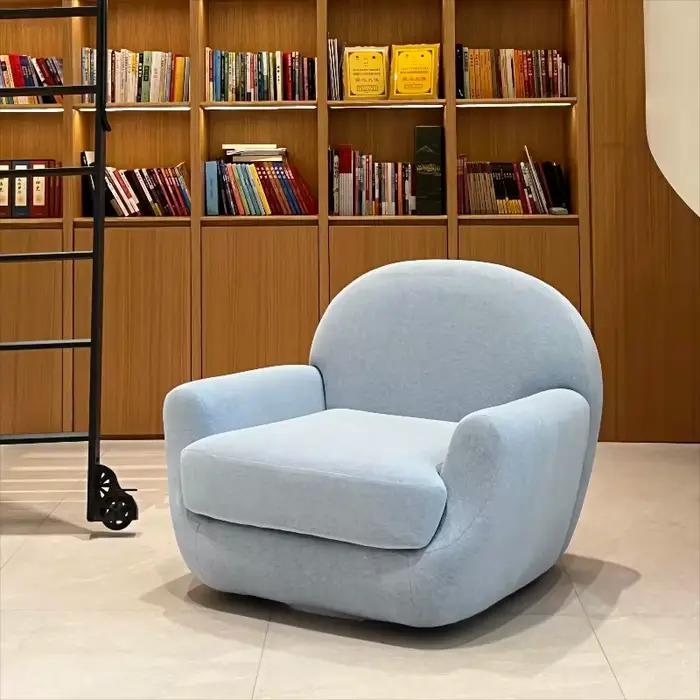 Fauteuil pivotant pliable au design relaxant