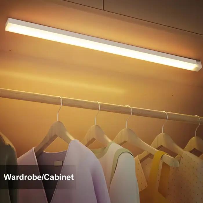 Veilleuse LED avec détecteur de mouvement rechargeable pour escaliers placards allées et barres tubulaires