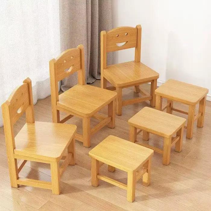 Petite chaise à usage domestique