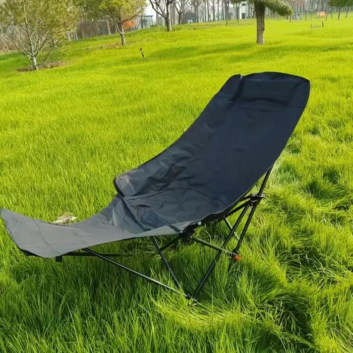 Chaise de plage pliable robuste de 300 livres avec hauteur réglable et dossier croisé - Chaise d'extérieur portable pour le camping, la pêche