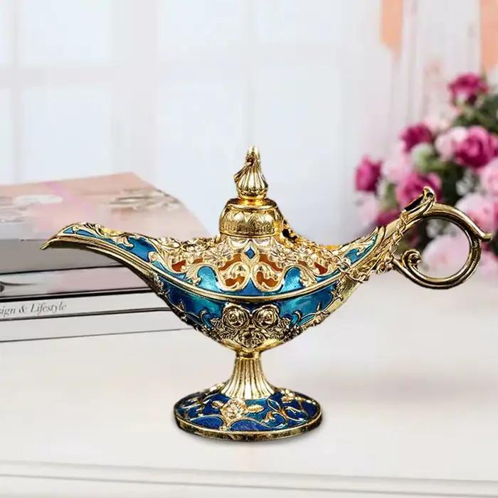 Lampe Aladdin en métal incurvé