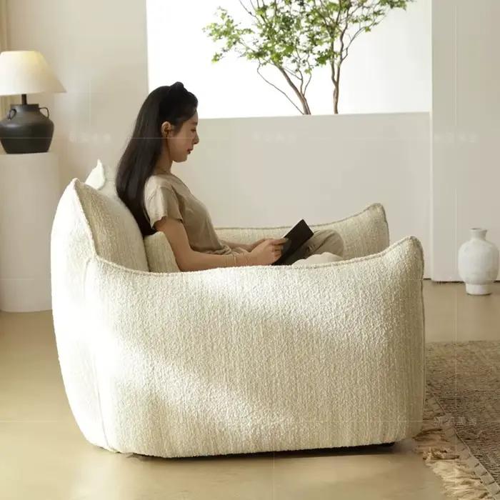 Fauteuils de salon moelleux au design ergonomique