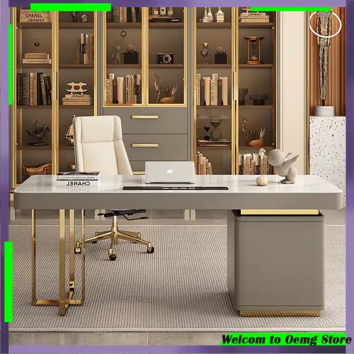 Bureau de mouvement peu encombrant