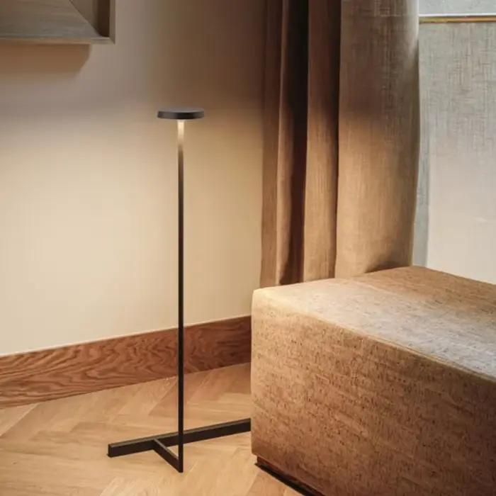 Lampadaire minimaliste moderne lampe design créatif réplique pour salon hôtel boutique décor chambre chevet coin canapé lumière