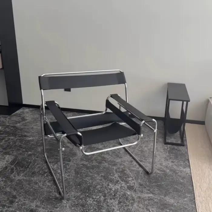 Chaise d'appoint inspirée du design