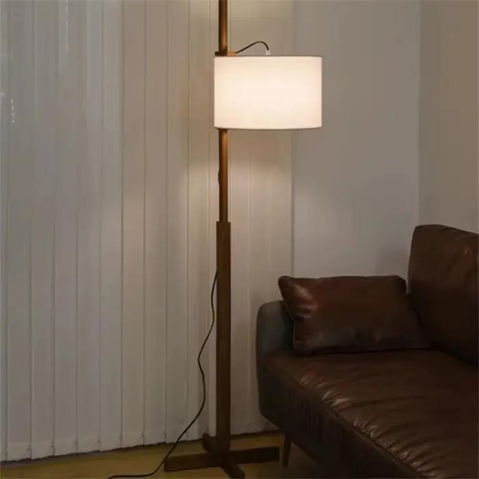 Lampe autoportante en tissu