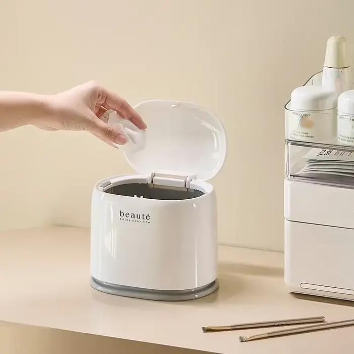 Poubelle de bureau avec couvercle
