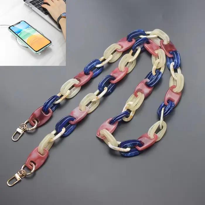 Coque de téléphone avec lanière en chaîne couleur bonbon, étui de protection en acrylique Anti-chute Transparent Corful pour iphone 16 15 14 13 Pro
