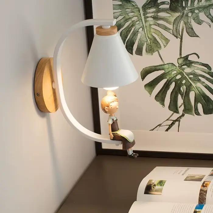 Applique murale moderne en bois