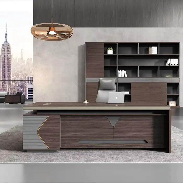 Bureau de luxe léger, bureau de patron et ensemble de chaises