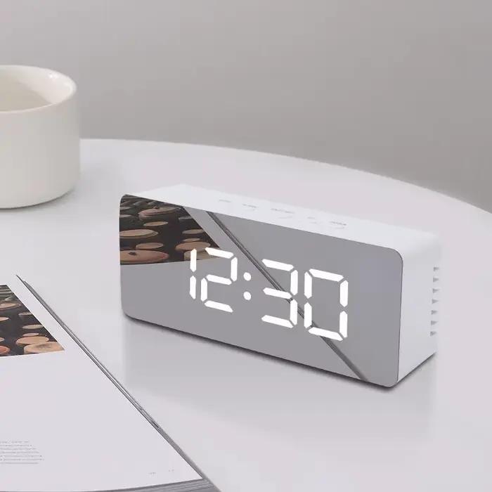 Horloge de bureau électronique