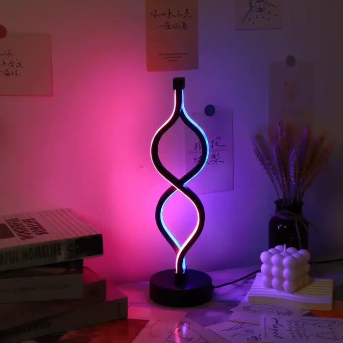 Lampe de bureau USB violette en forme de torsion créative, 1 pièce, décoration