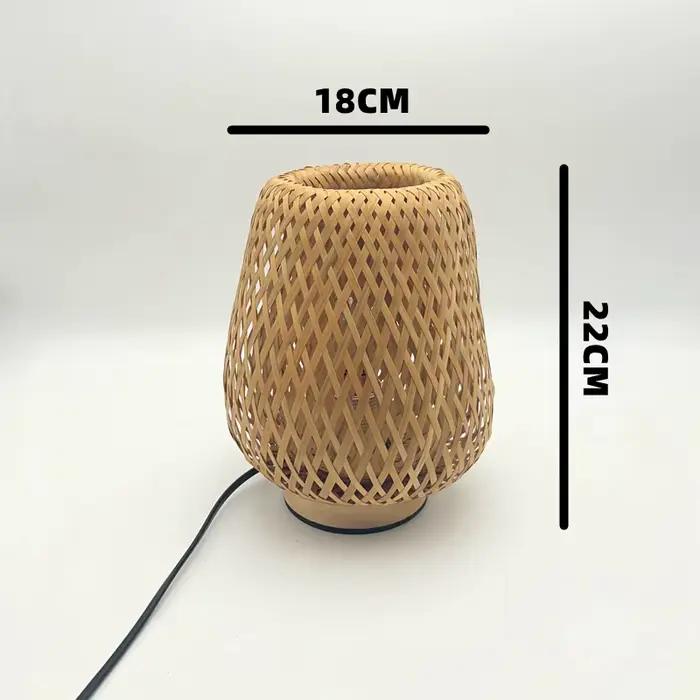 Petite lampe tissée en bambou