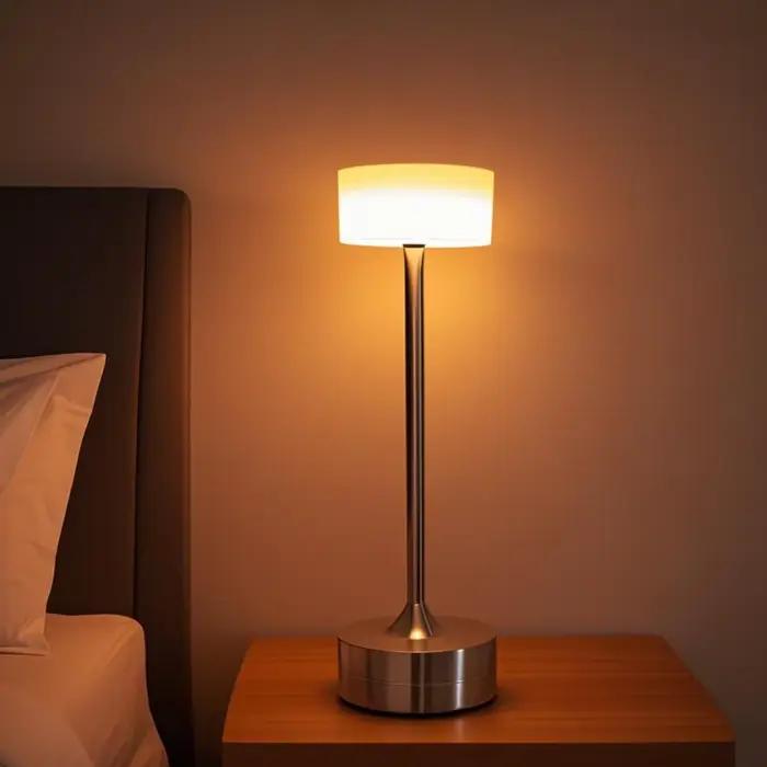 Lampe de bureau moderne et minimaliste avec haltères USB