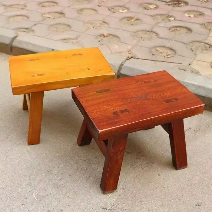 Petite chaise à usage domestique