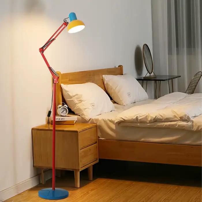 Lampadaire couleur pliable à bras Long