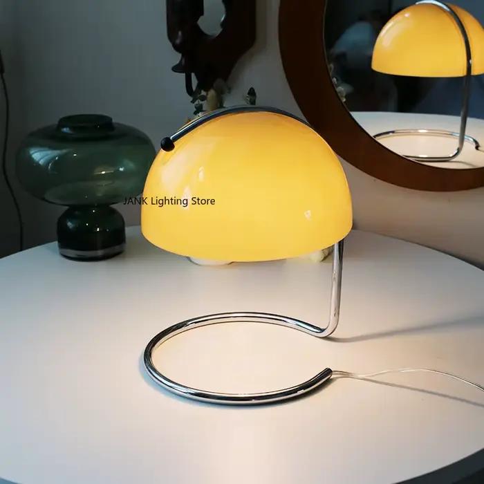 Bauhaus champignon moderne danois chambre salon blanc lampe de bureau décorative comprenant des ampoules