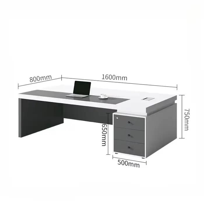 Bureau d'ordinateur de direction à la mode