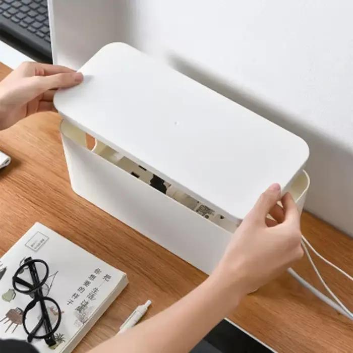 Boîte de rangement de câbles moderne et simple pour un bureau ordonné et sans stress pour la maison et le bureau usage quotidien