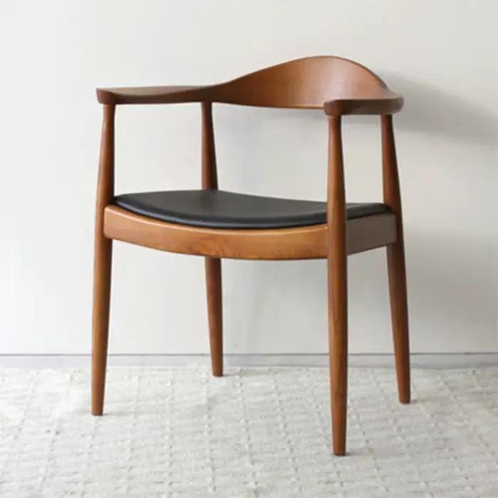 Chaise de salle à manger en bois massif nordique
