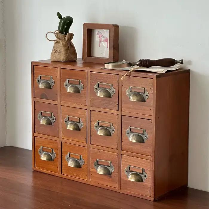 Bureau d'entrée en bois