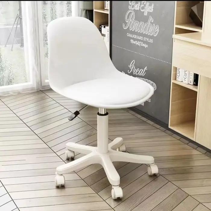 Chaise de bureau pivotante à 360 degrés