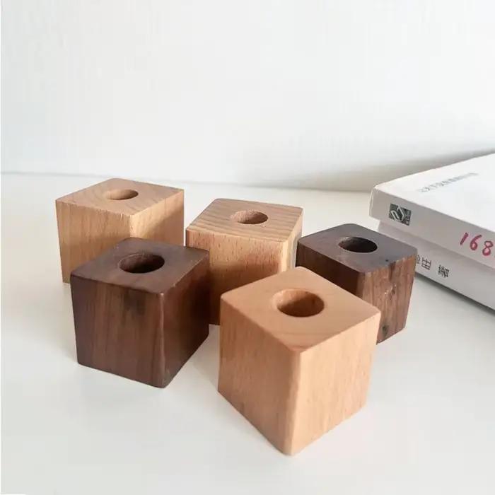 Porte-stylo créatif en bois