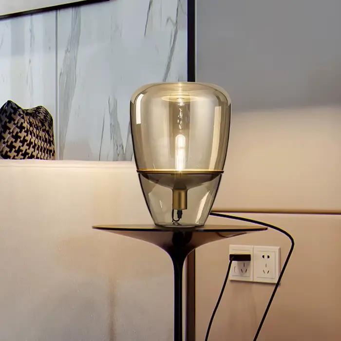 Lampe de table LED en verre avec ballons Brokis