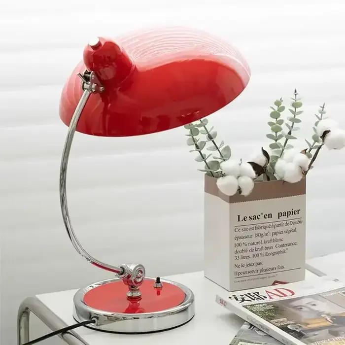 Lampe de table réglable Kevin avec abat-jour moderne pour salon chambre bureau design élégant