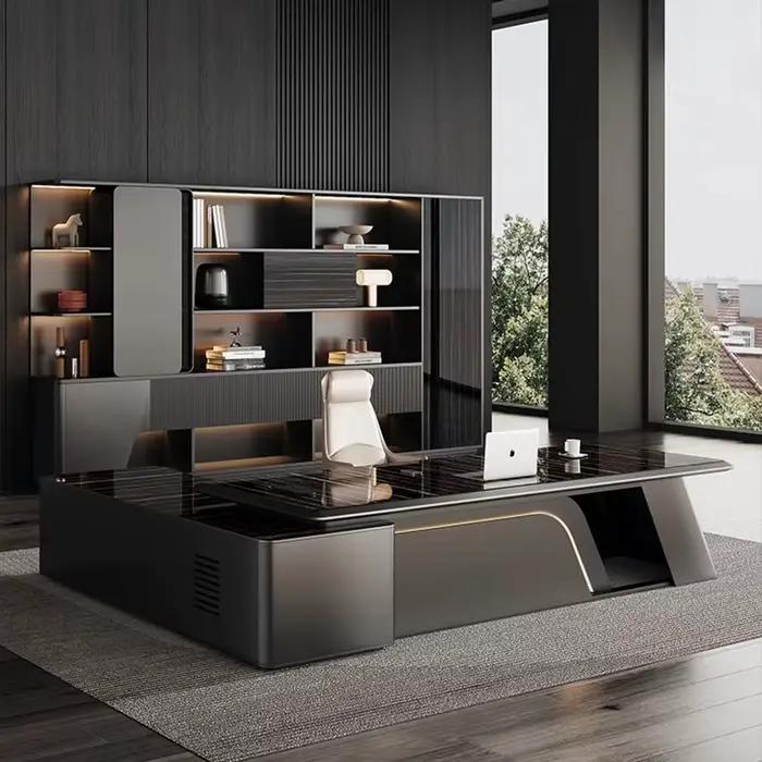 Bureau de bureau moderne peu encombrant