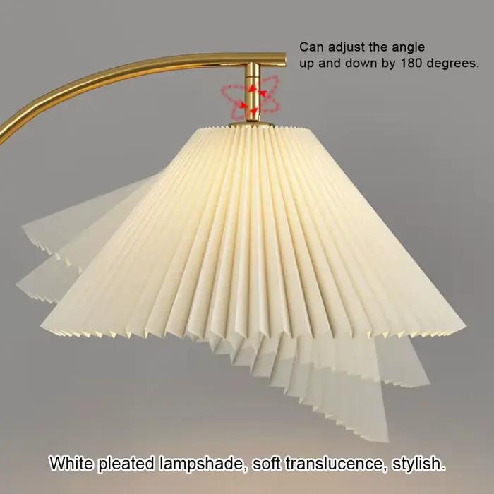 Lampadaire LED à abat-jour plissé avec étagères en bois