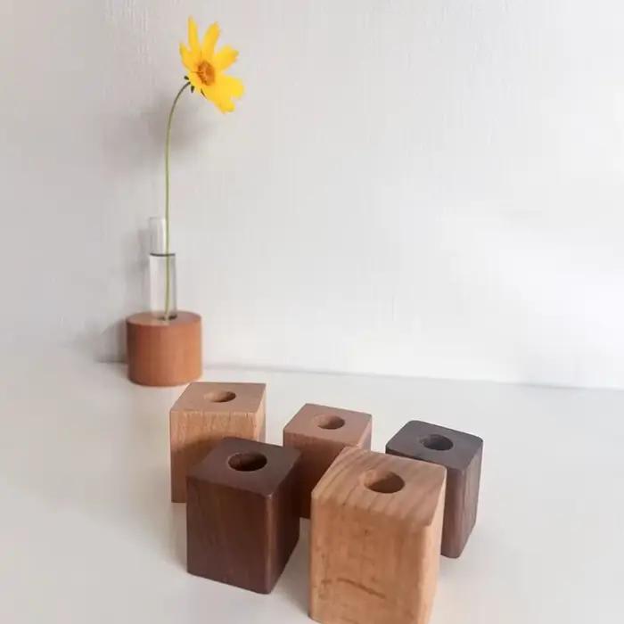 Porte-stylo créatif en bois
