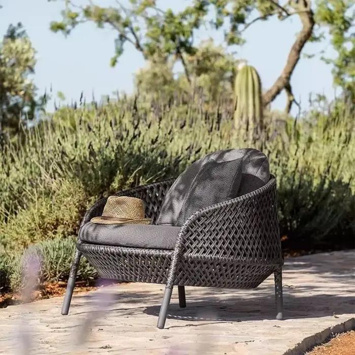 - Canapé d'extérieur nordique en rotin, cour simple, jardin, loisirs en plein air, balcon, double chaise en rotin, combinaison de table à thé