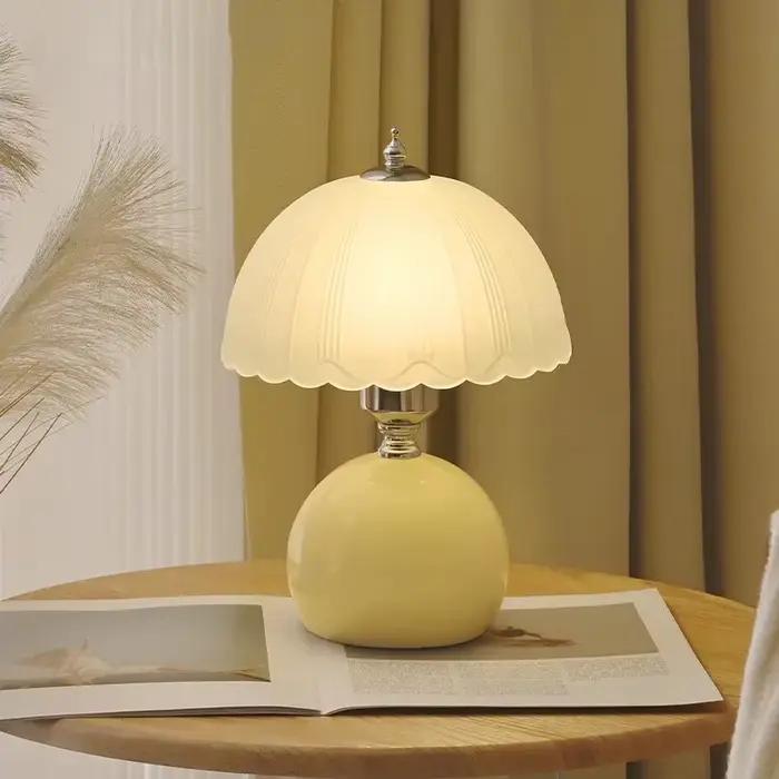 Lampe de Table Moderne en Bourgeon de Fleur avec Abat-Jour Tissé en Textile Pour Chambre à Coucher et Bureau Occasions Spéciales