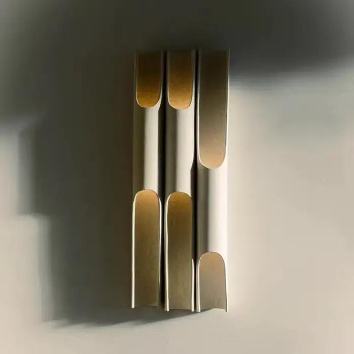 Applique murale inclinée au Design moderne