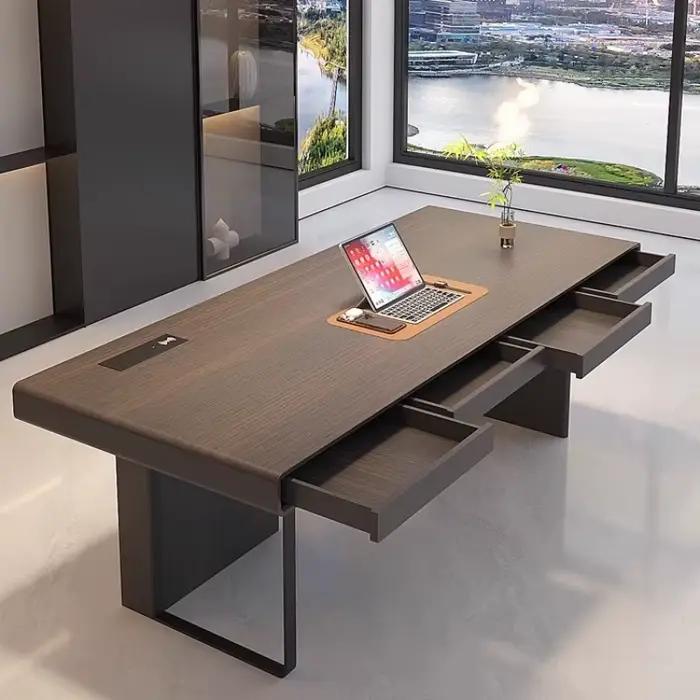 Bureau ergonomique spacieux