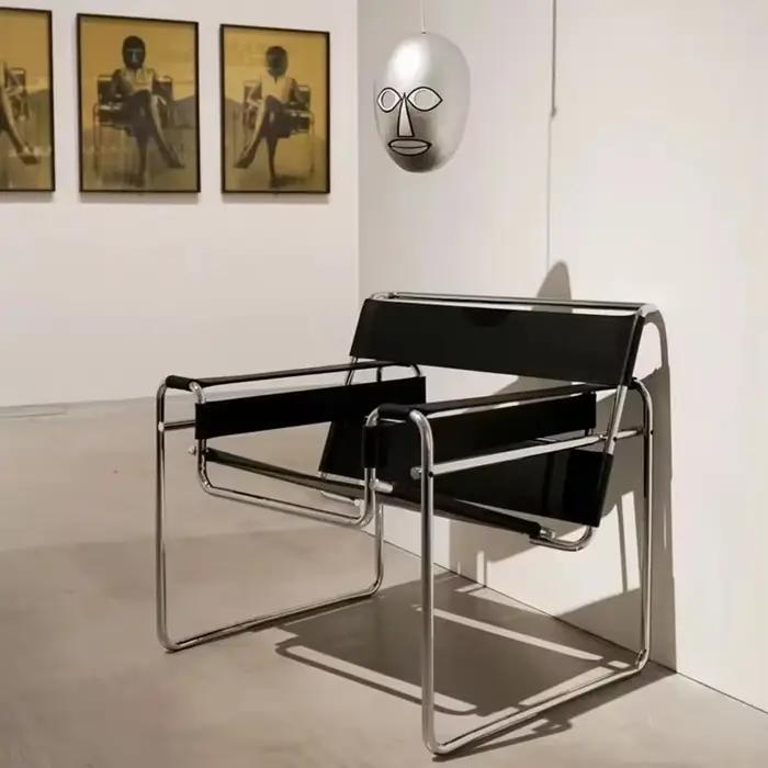 Chaise d'appoint inspirée du design