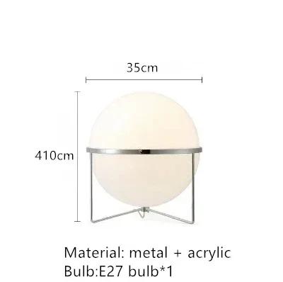 Lampe sur pied LED Garrault Delord en métal chromé avec boule en acrylique blanche, idéale pour cham