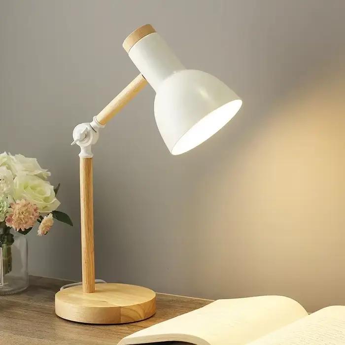 Table créative lampe nordique Art en bois LED tourner tête Simple lampes de bureau/Protection des ye