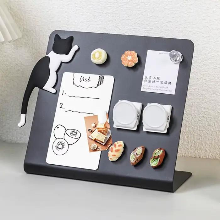 Tableau magnétique en métal pour messages