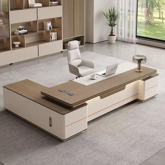 Bureau de travail esthétique et créatif