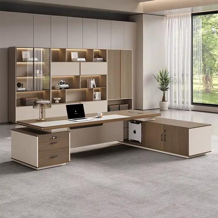 Bureau de travail esthétique et créatif
