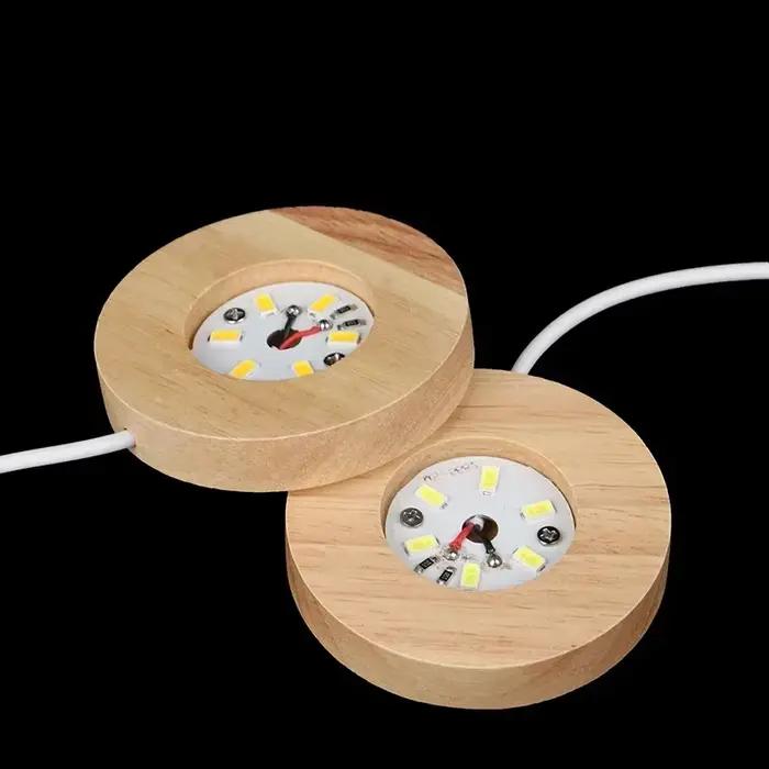 Lampe de table ronde en bois alimentée par USB avec base d'éclairage LED